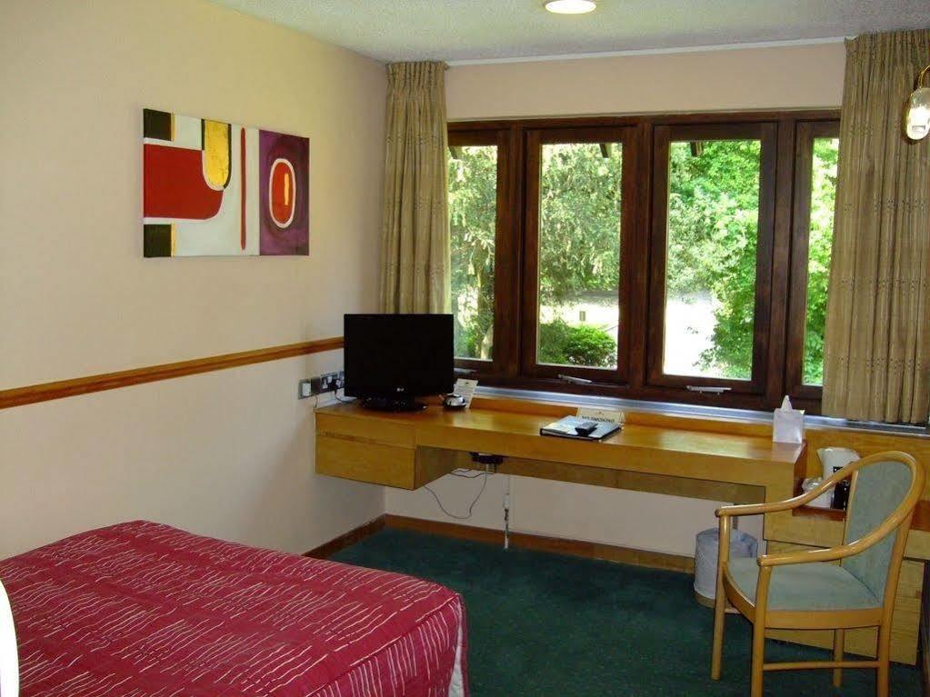 The Coach House At Missenden Abbey Bed & Breakfast Great Missenden Room photo