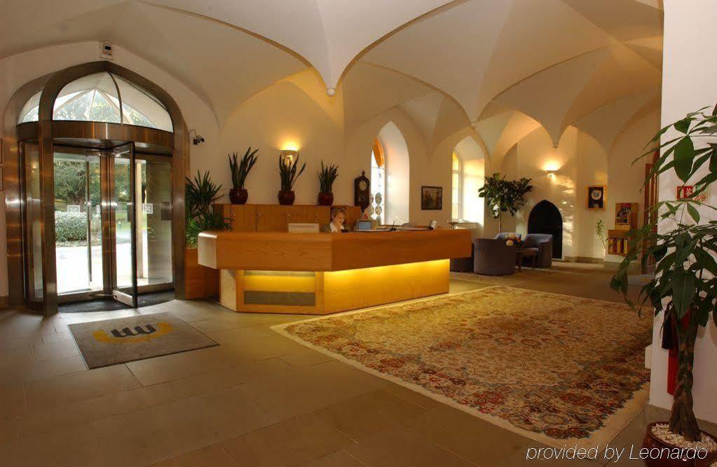 The Coach House At Missenden Abbey Bed & Breakfast Great Missenden Interior photo